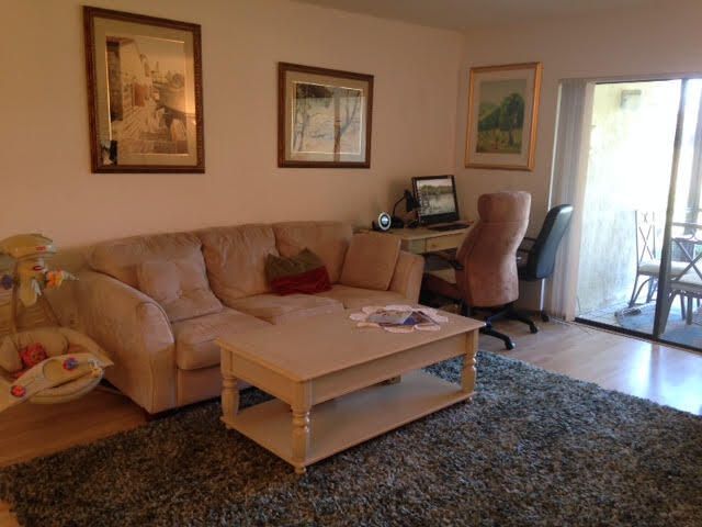 8425 Casa Del Lago, Unit C, Boca Raton, FL 33433 Photo