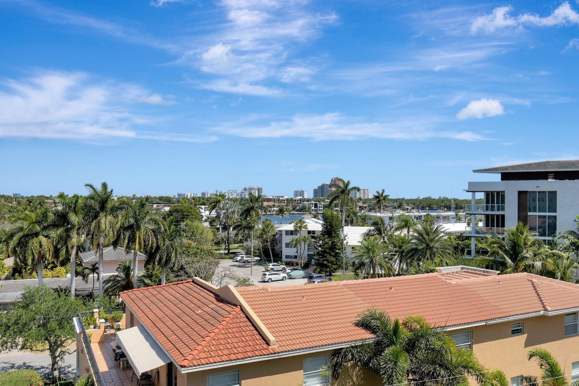 2555 NE 11th Street, Unit 609, Fort Lauderdale, FL 33304 Photo