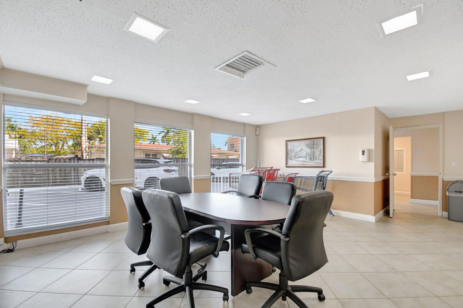 2555 NE 11th Street, Unit 609, Fort Lauderdale, FL 33304 Photo