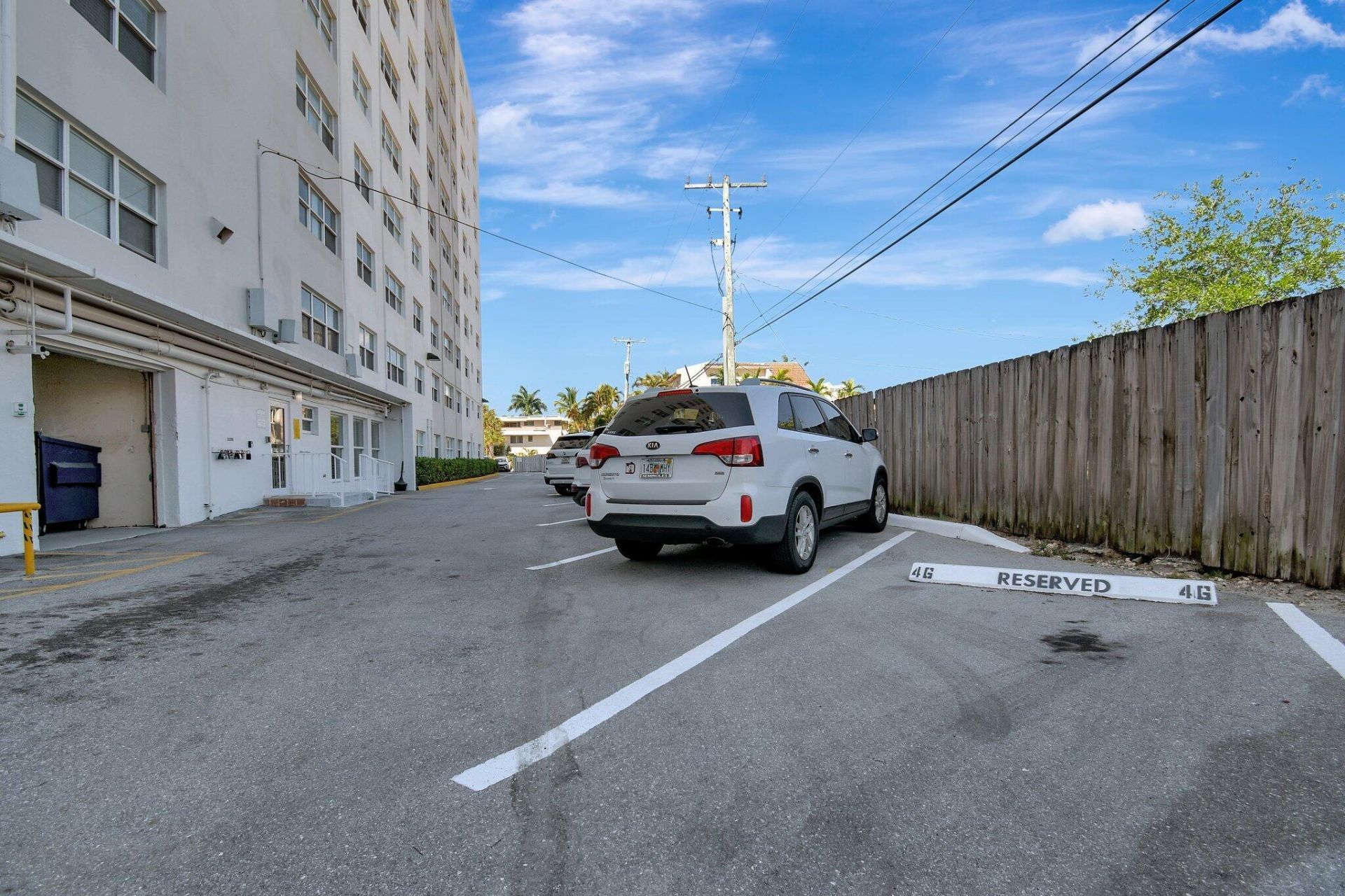 2555 NE 11th Street, Unit 609, Fort Lauderdale, FL 33304 Photo