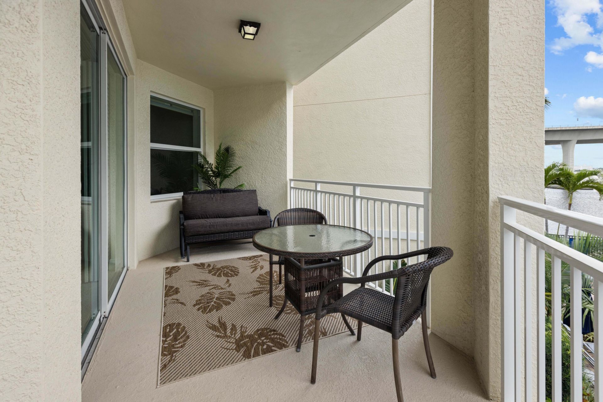 275 NW Flagler Avenue, Unit 205, Stuart, FL 34994 Photo