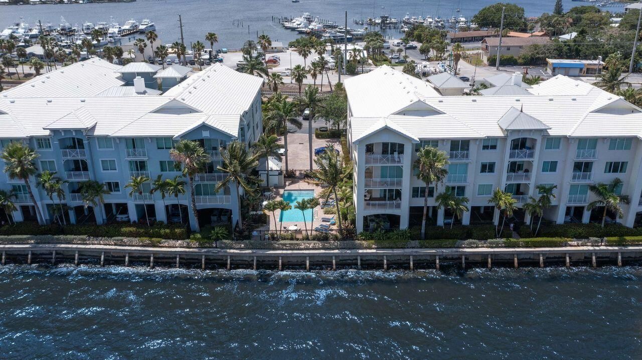 275 NW Flagler Avenue, Unit 205, Stuart, FL 34994 Photo