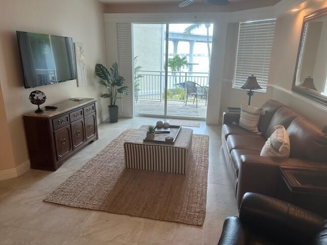 275 NW Flagler Avenue, Unit 205, Stuart, FL 34994 Photo
