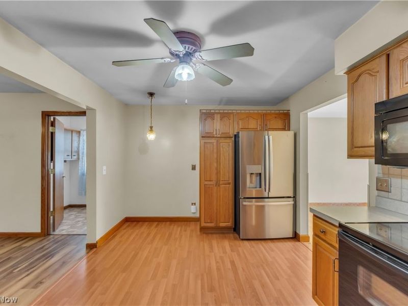 811 Tarry Lane, Amherst, OH 44001 Photo 13