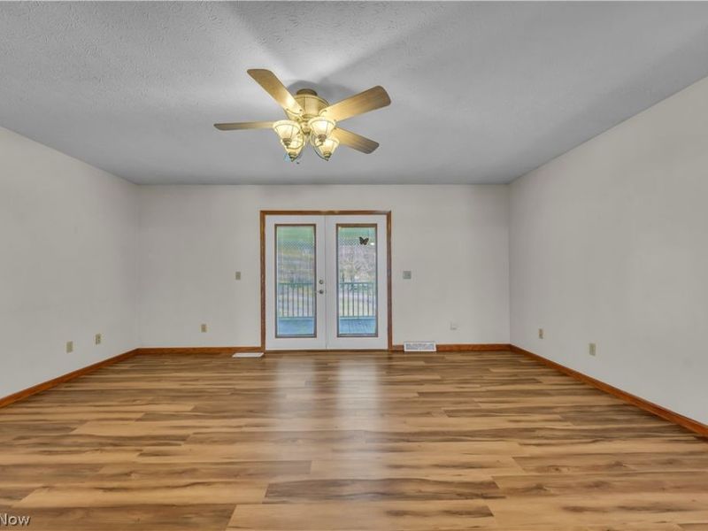 811 Tarry Lane, Amherst, OH 44001 Photo 15