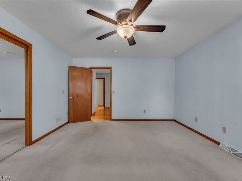 811 Tarry Lane, Amherst, OH 44001 Photo 18