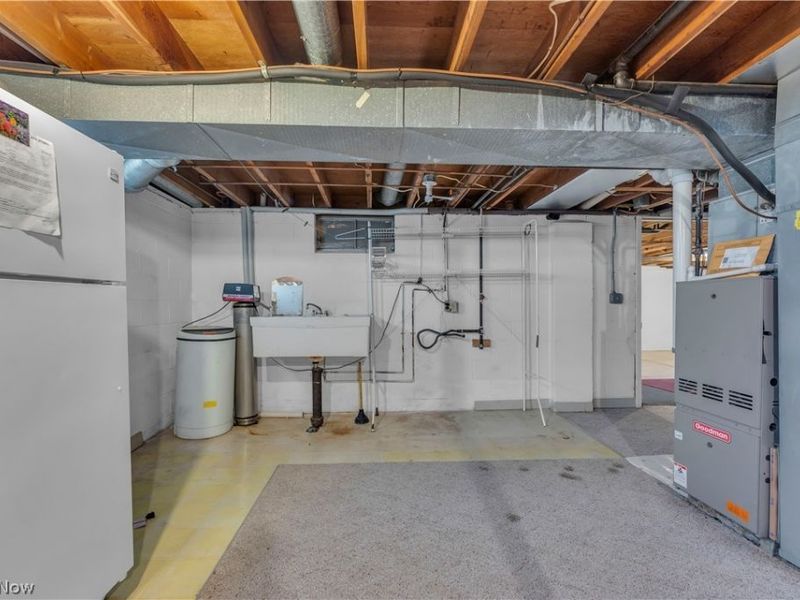 811 Tarry Lane, Amherst, OH 44001 Photo 30