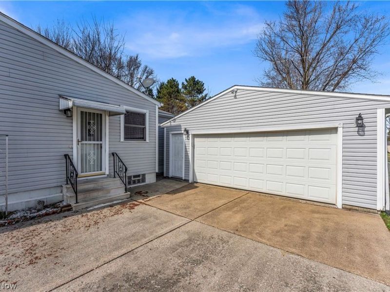 811 Tarry Lane, Amherst, OH 44001 Photo 33