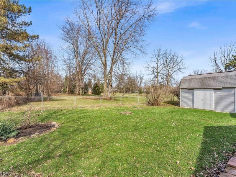 811 Tarry Lane, Amherst, OH 44001 Photo 35