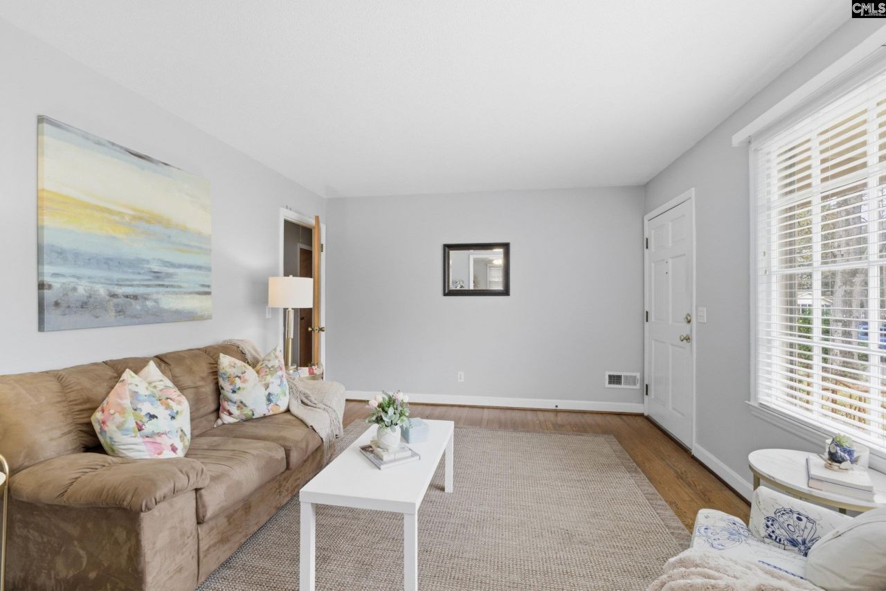 4106 Boxwood Drive Photo 4