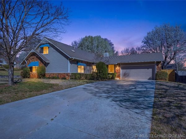 1711 Valley Road , Sapulpa, OK 74066