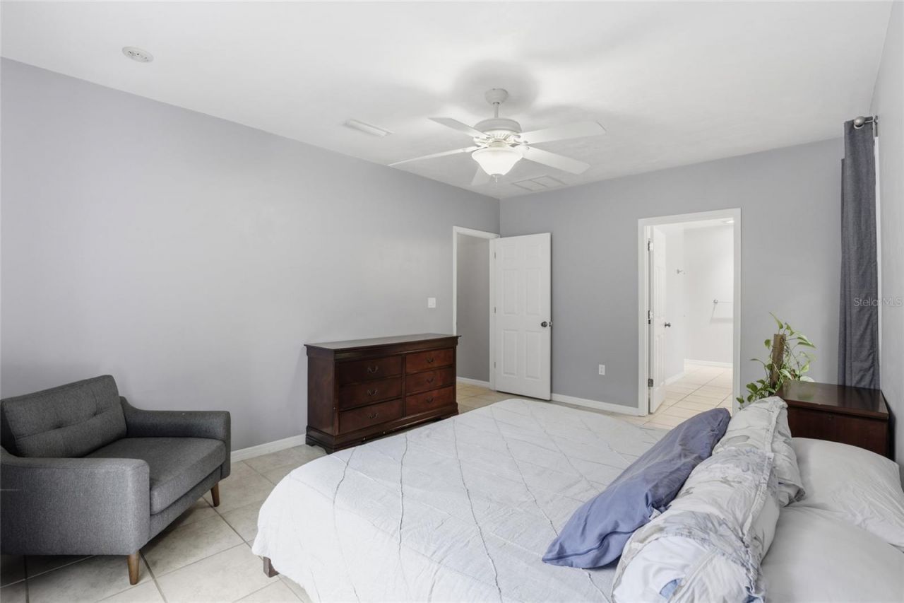 1829 NW 34th Street , Gainesville, FL 32605 Photo