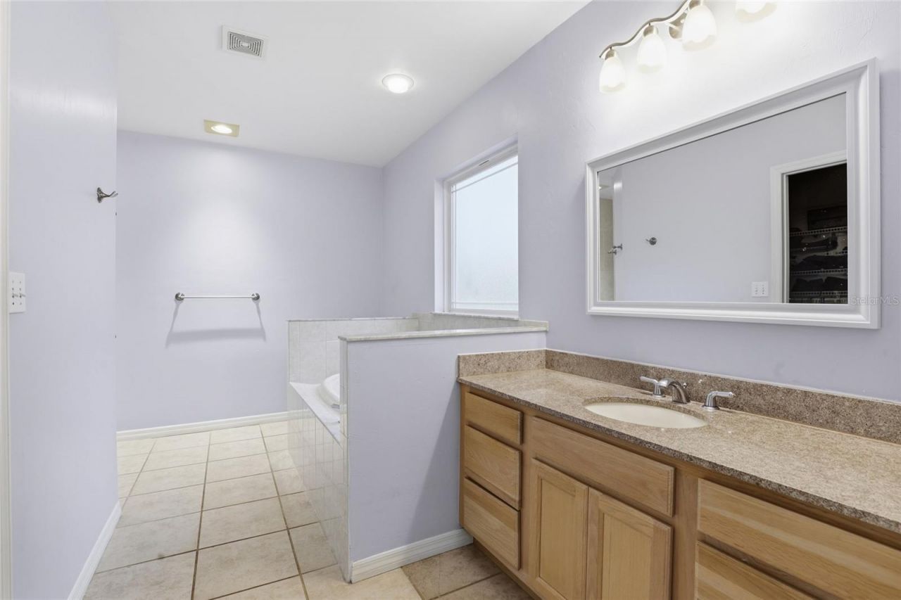 1829 NW 34th Street , Gainesville, FL 32605 Photo