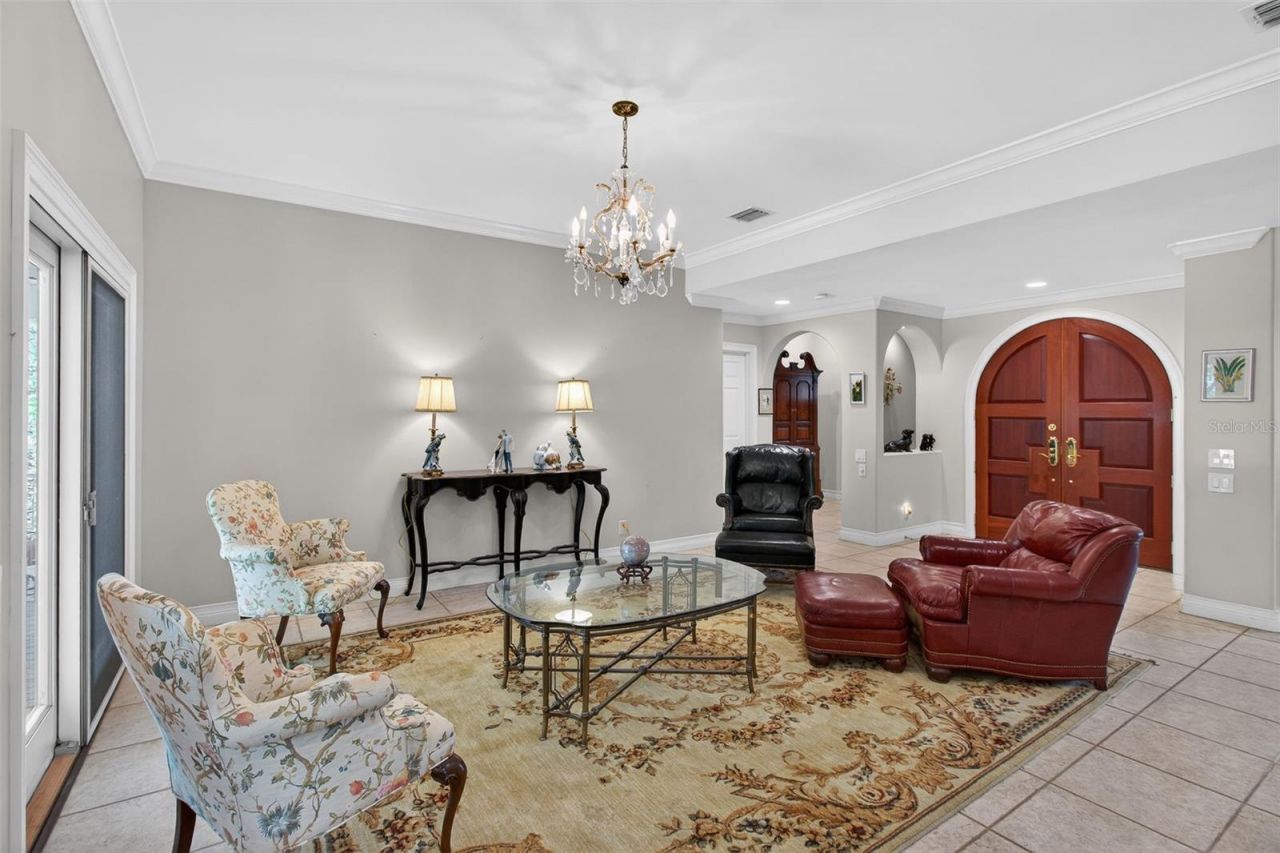 1100 Tortuga Circle Ne, Saint Petersburg, FL 33702 Photo