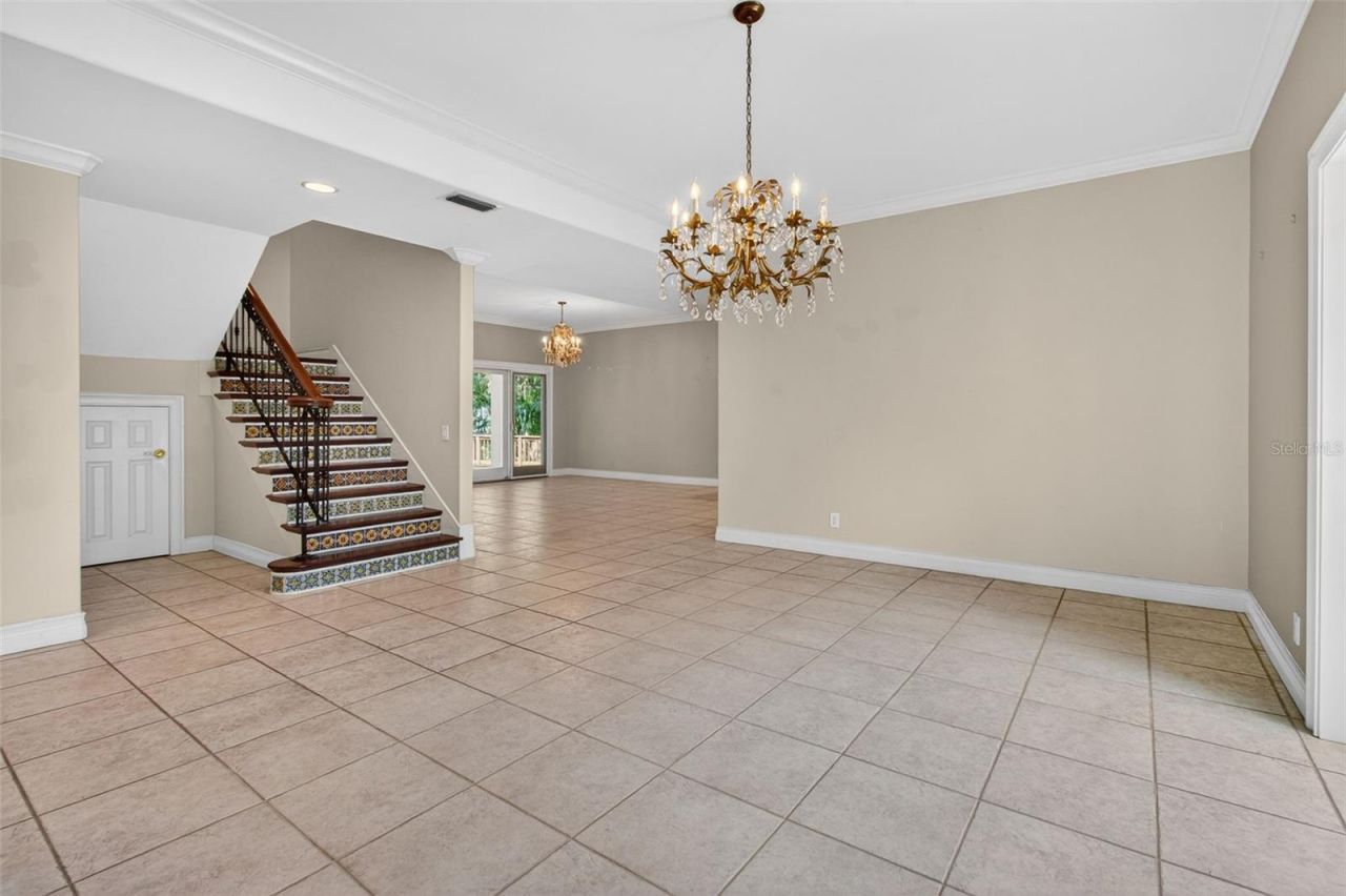 1100 Tortuga Circle Ne, Saint Petersburg, FL 33702 Photo