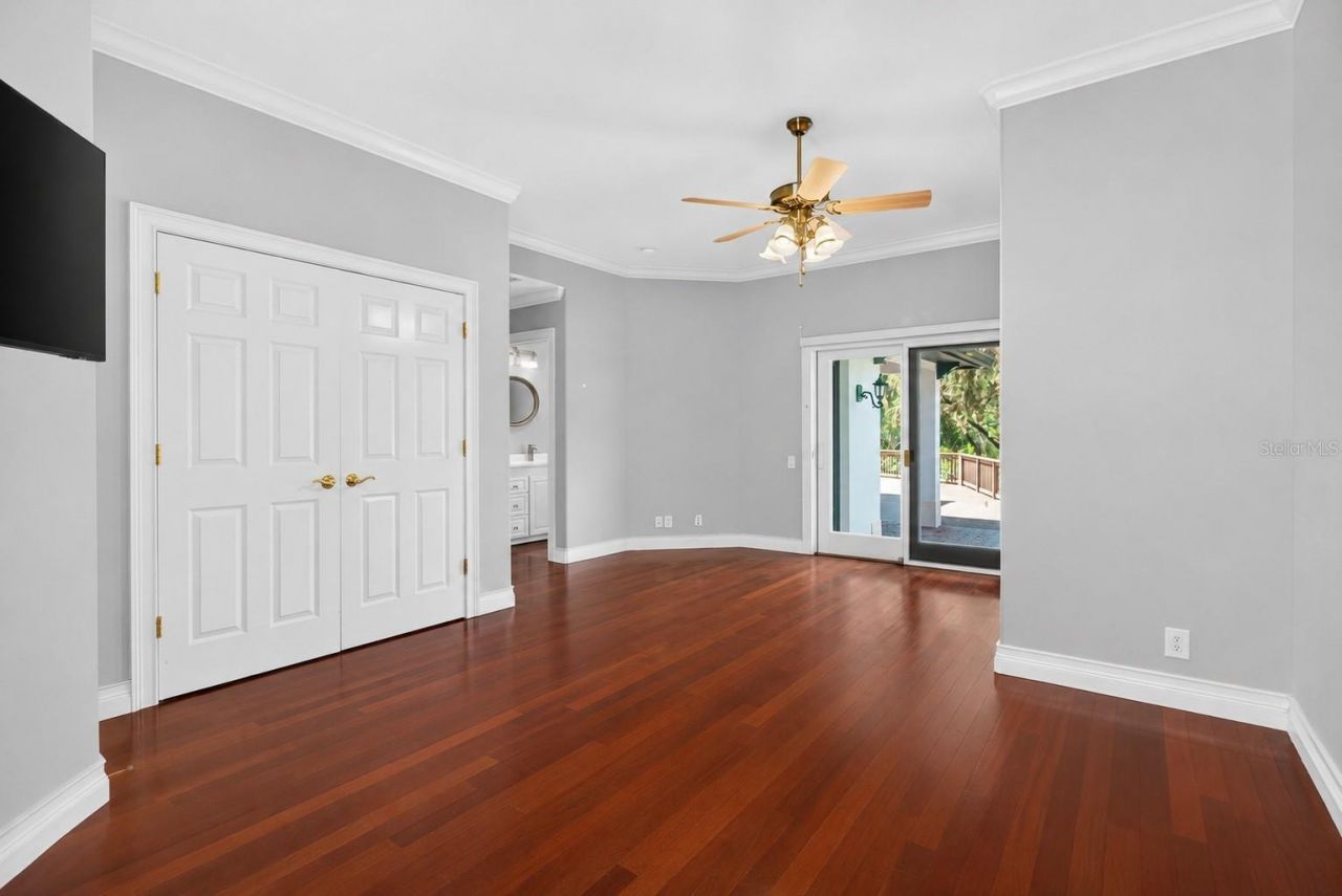 1100 Tortuga Circle Ne, Saint Petersburg, FL 33702 Photo