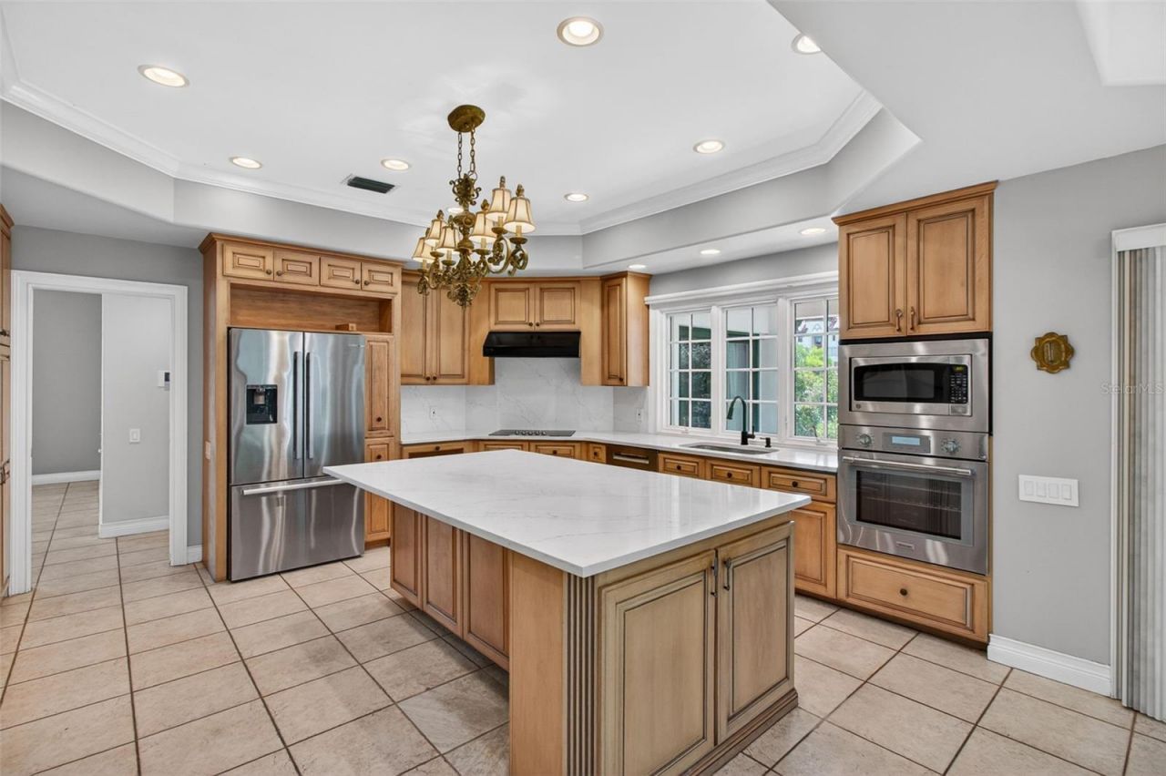 1100 Tortuga Circle Ne, Saint Petersburg, FL 33702 Photo