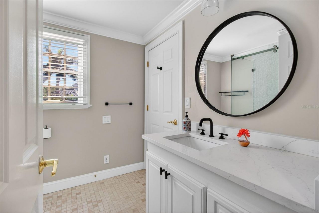 1100 Tortuga Circle Ne, Saint Petersburg, FL 33702 Photo