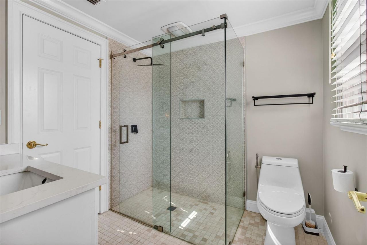 1100 Tortuga Circle Ne, Saint Petersburg, FL 33702 Photo