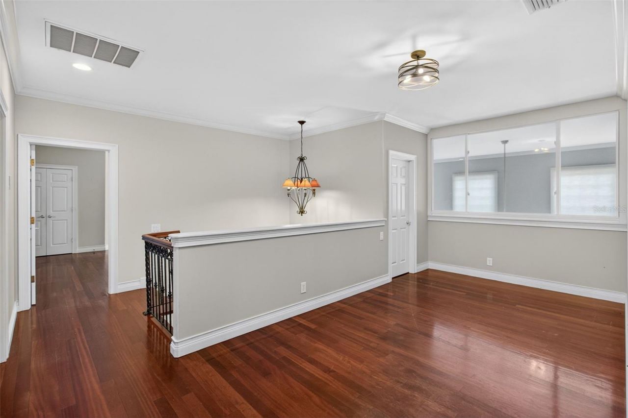 1100 Tortuga Circle Ne, Saint Petersburg, FL 33702 Photo