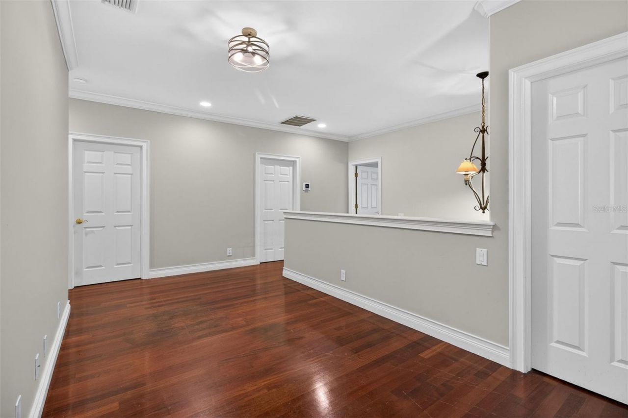 1100 Tortuga Circle Ne, Saint Petersburg, FL 33702 Photo