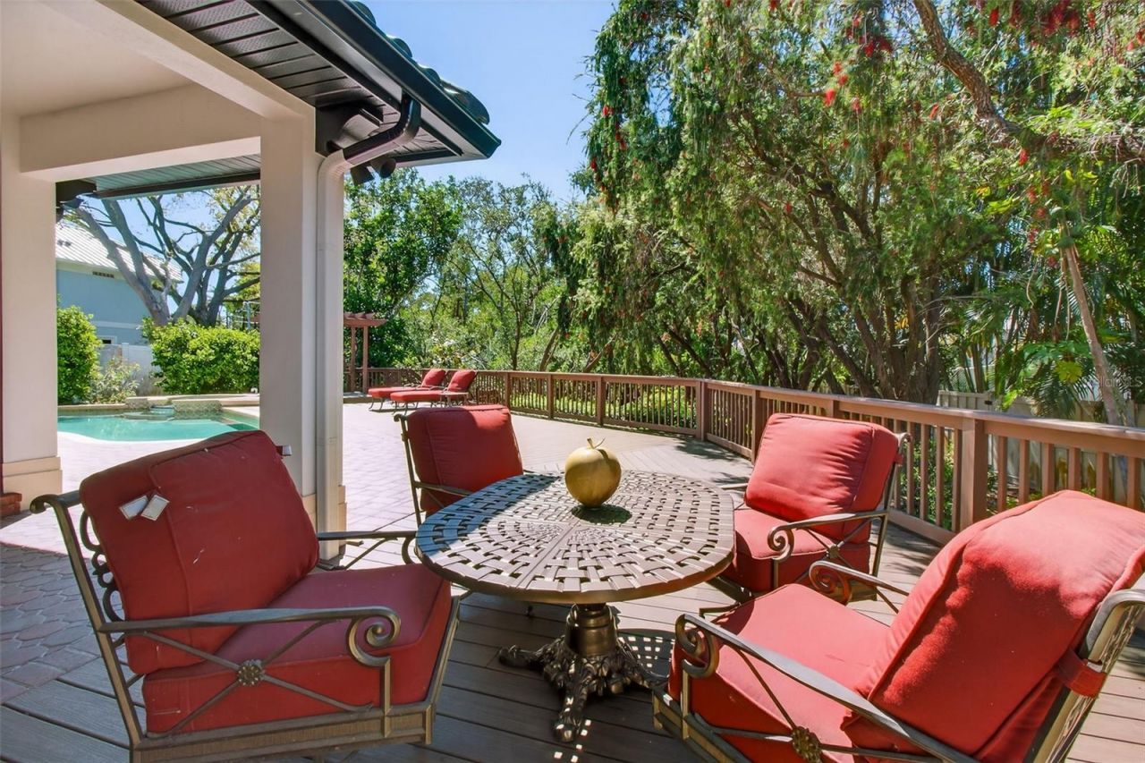 1100 Tortuga Circle Ne, Saint Petersburg, FL 33702 Photo