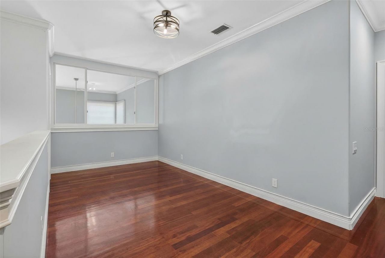 1100 Tortuga Circle Ne, Saint Petersburg, FL 33702 Photo