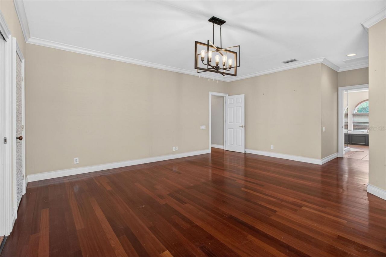 1100 Tortuga Circle Ne, Saint Petersburg, FL 33702 Photo
