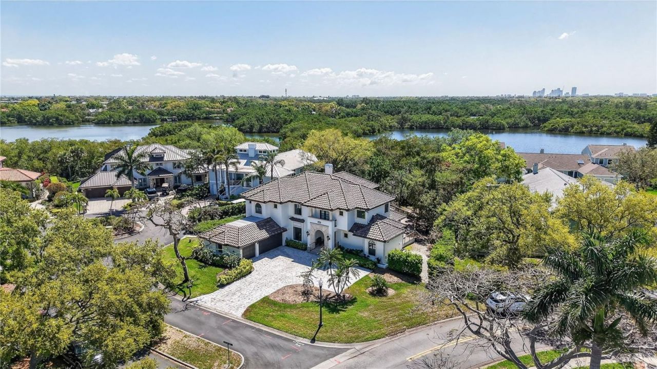 1100 Tortuga Circle Ne, Saint Petersburg, FL 33702 Photo