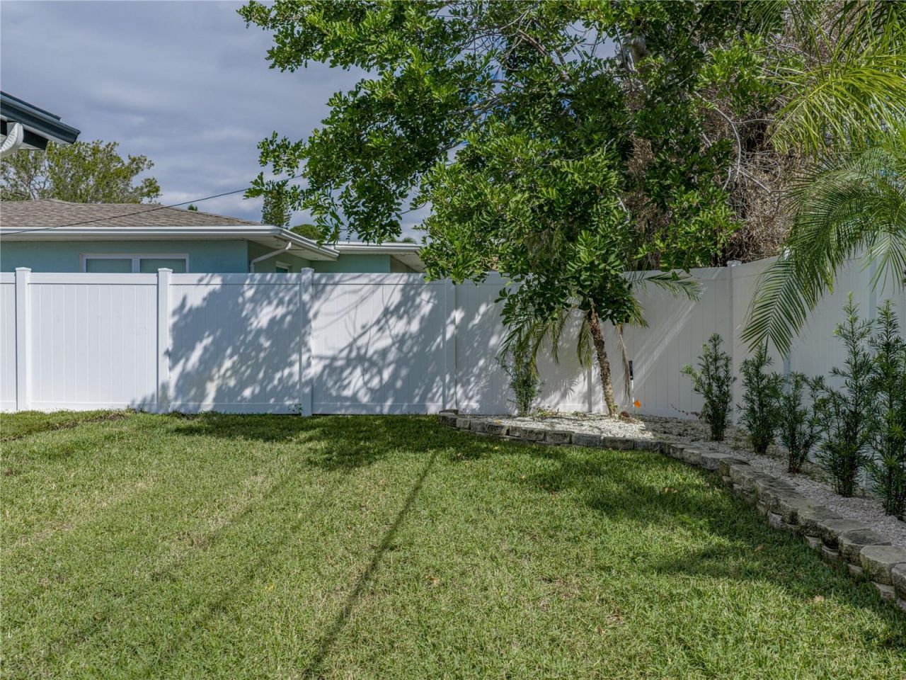 6709 Cardinal Drive S, Saint Petersburg, FL 33707 Photo