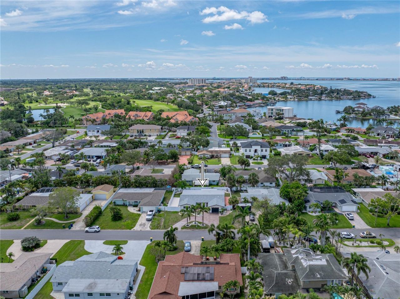 6709 Cardinal Drive S, Saint Petersburg, FL 33707 Photo