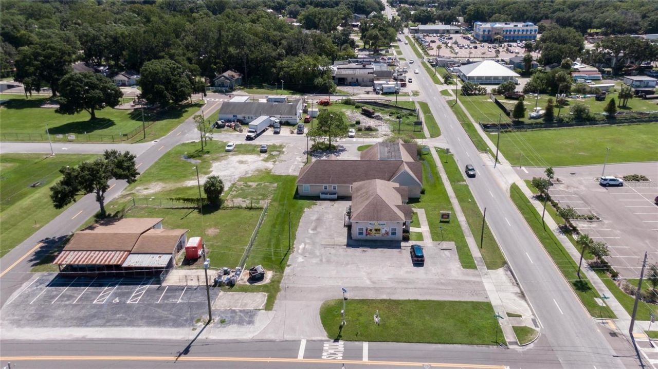 504 E Baker Street , Plant City, FL 33563 Photo