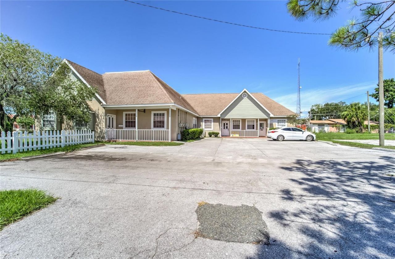 504 E Baker Street , Plant City, FL 33563 Photo