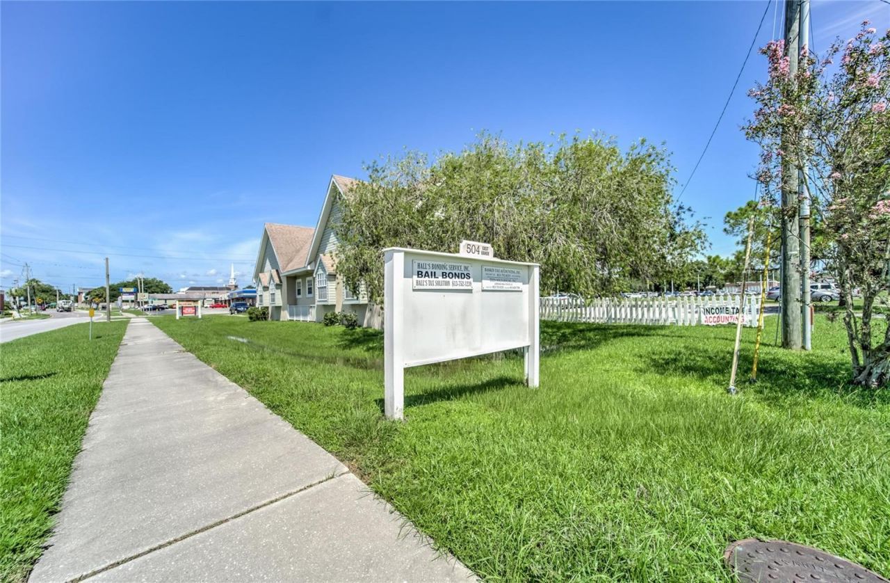 504 E Baker Street , Plant City, FL 33563 Photo