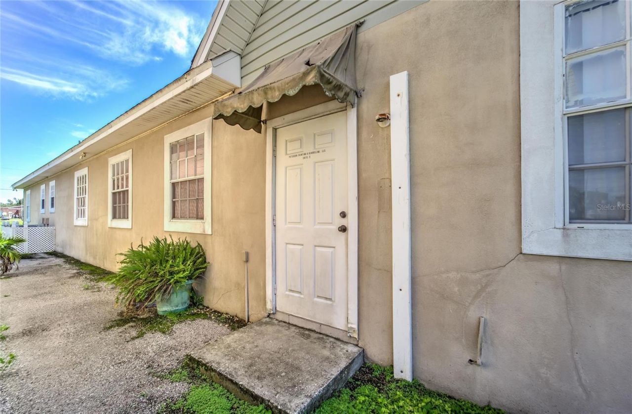 504 E Baker Street , Plant City, FL 33563 Photo