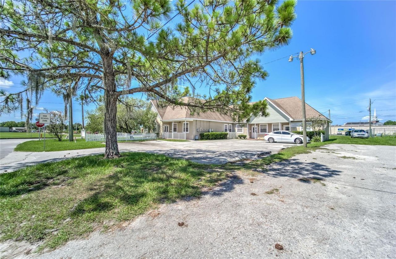 504 E Baker Street , Plant City, FL 33563 Photo