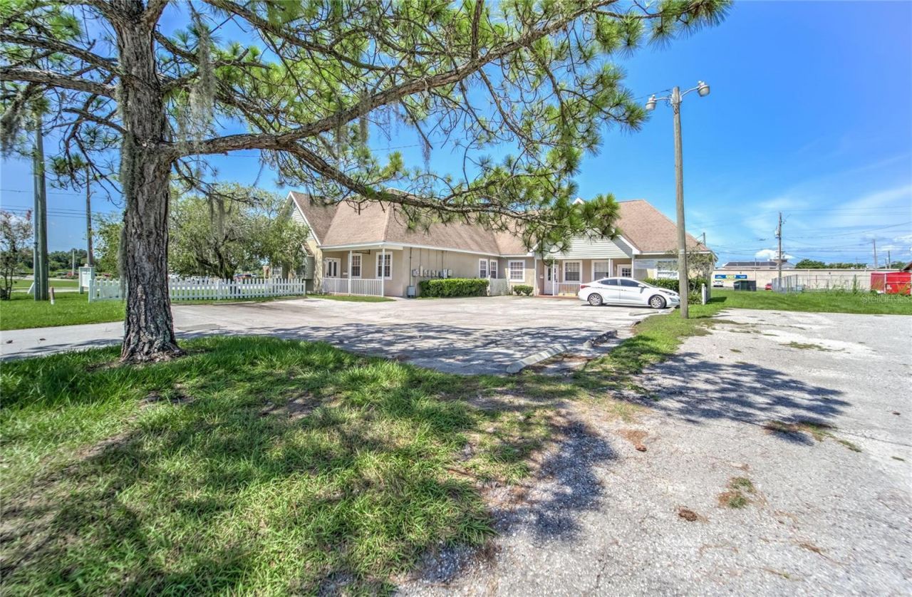 504 E Baker Street , Plant City, FL 33563 Photo