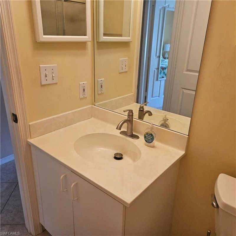 915 New Waterford Dr, Unit H202, Naples, FL 34104 Photo