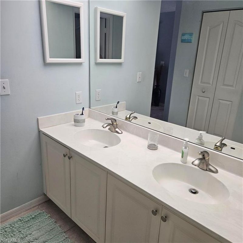 915 New Waterford Dr, Unit H202, Naples, FL 34104 Photo