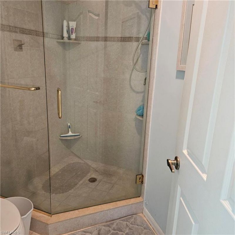 915 New Waterford Dr, Unit H202, Naples, FL 34104 Photo