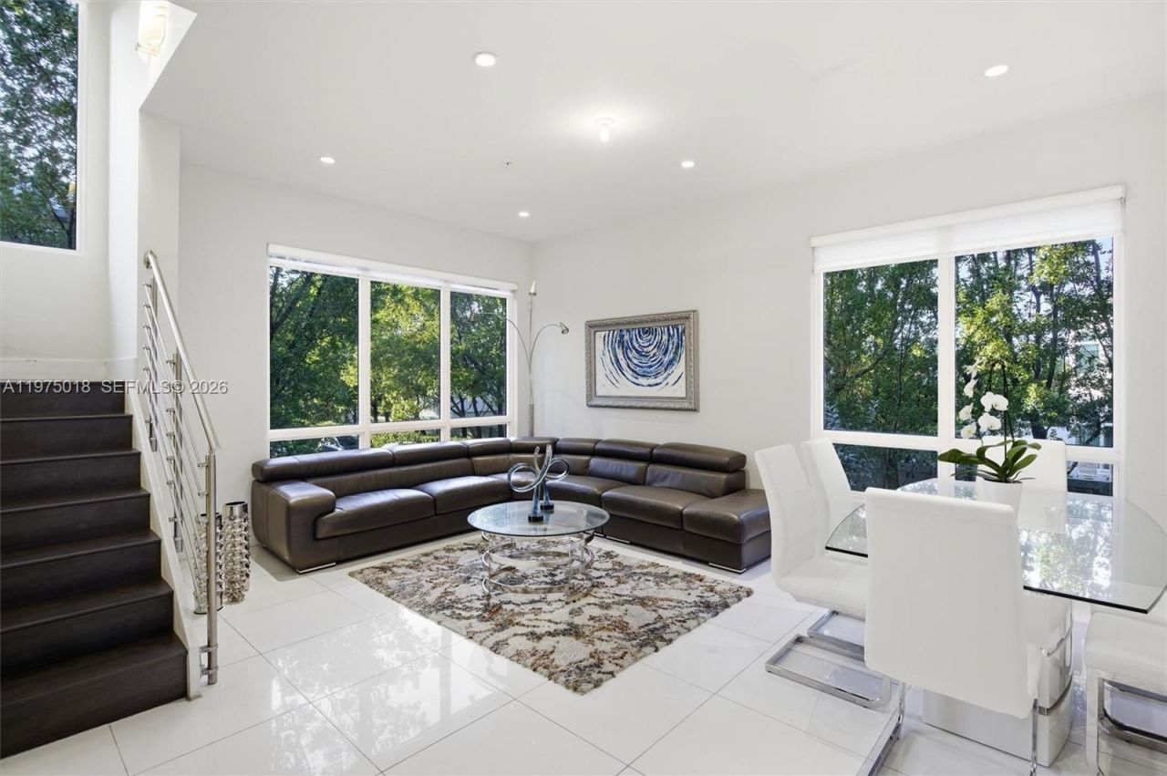 6671 NW 105th Pl, Unit 6671, Doral, FL 33178 Photo