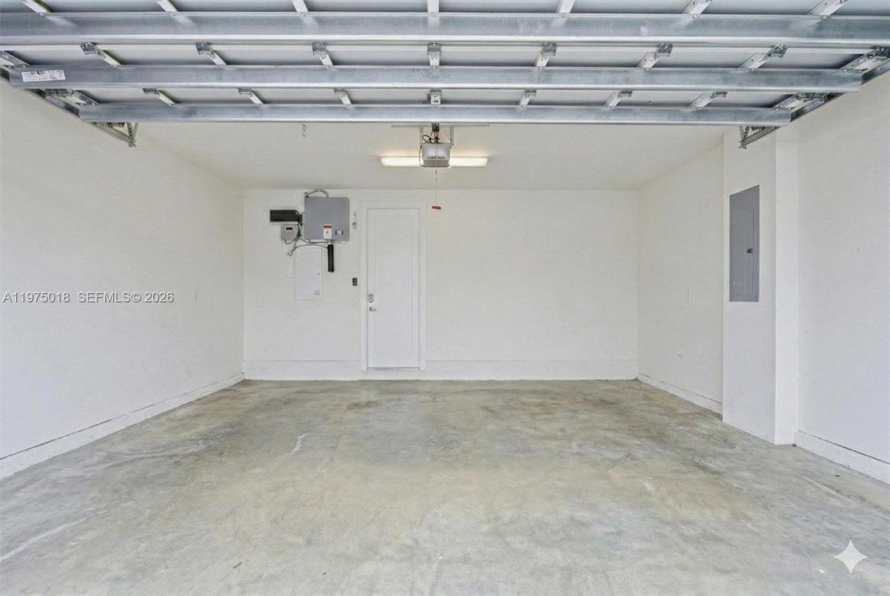 6671 NW 105th Pl, Unit 6671, Doral, FL 33178 Photo