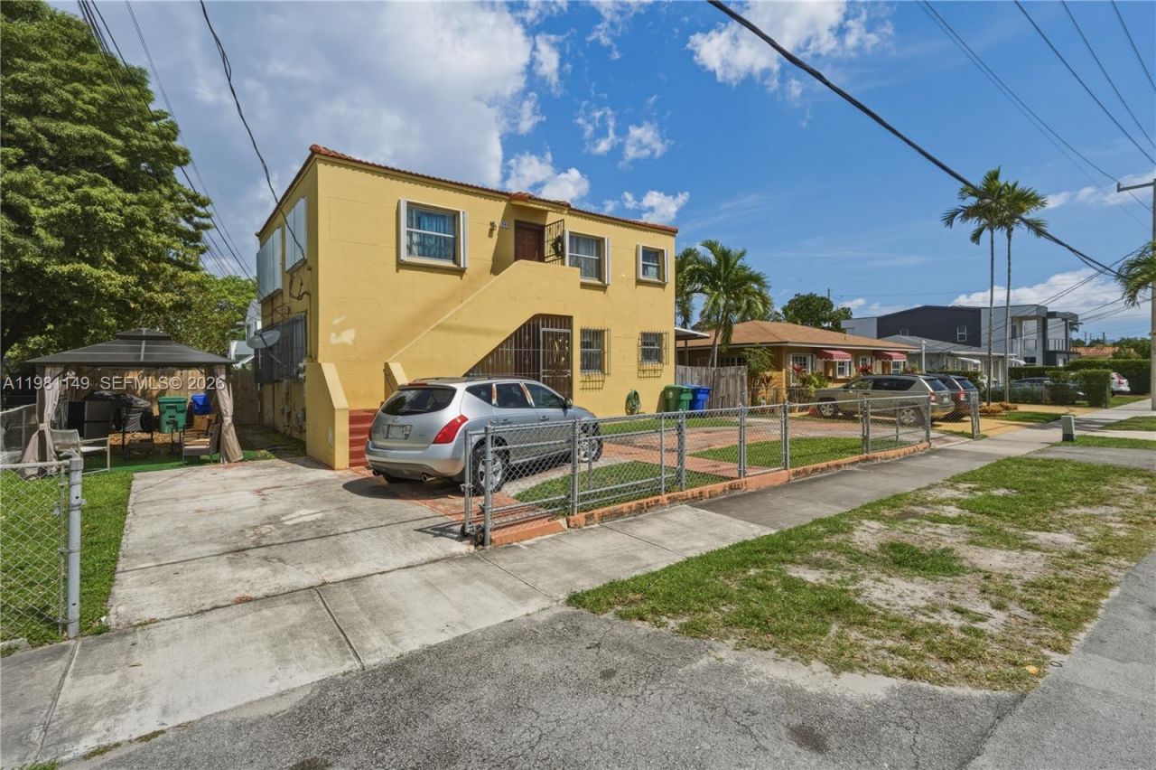 3501 SW 16th Ter , Miami, FL 33145 Photo