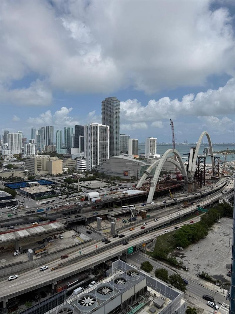 20 NE 11th St, Unit 2606B, Miami, FL 33132 Photo