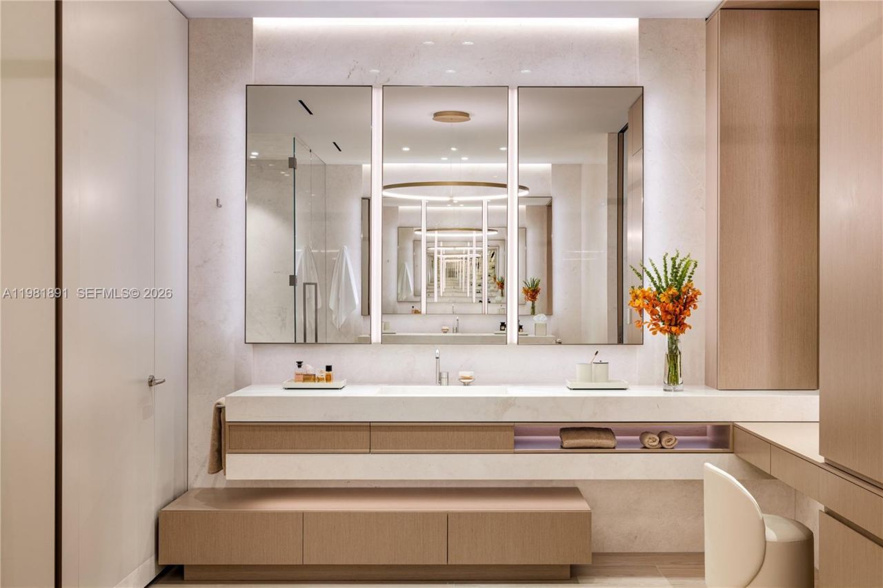 1522 Island Blvd, Aventura, FL 33160 Photo