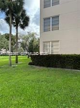9501 Seagrape Dr, Unit 101, Davie, FL 33324 Photo