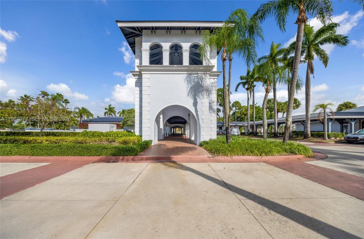 6637 NW 181st Ln, Unit 6637, Hialeah, FL 33015 Photo