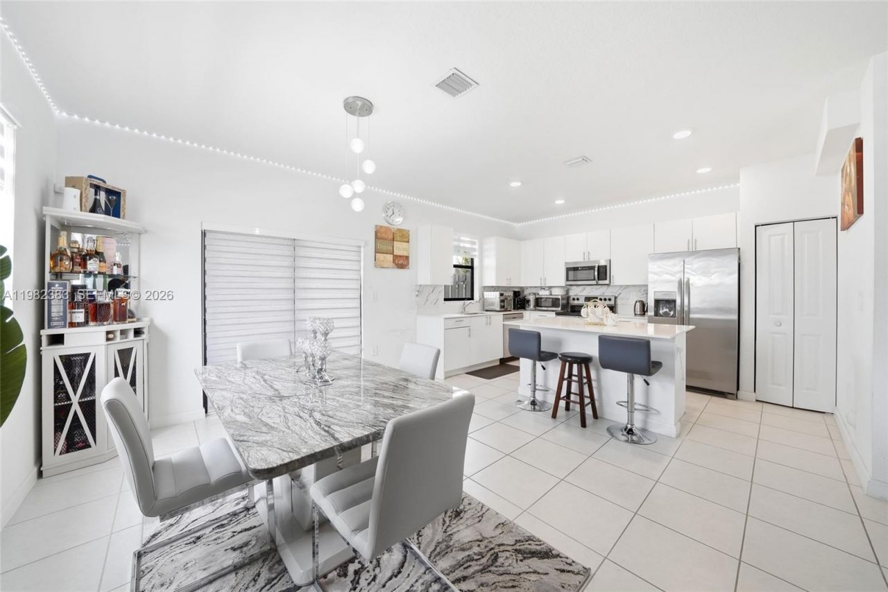 13091 SW 232nd Ln , Miami, FL 33170 Photo