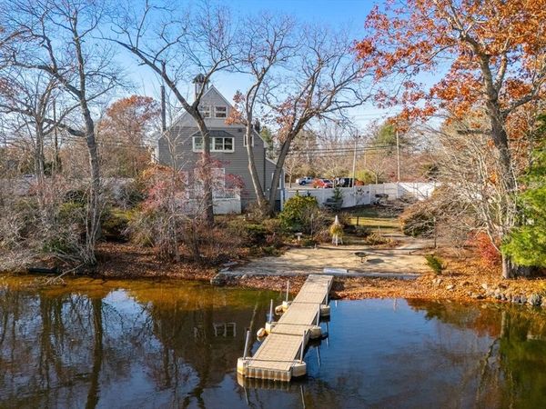 553 Monponsett St, Halifax, MA 02338