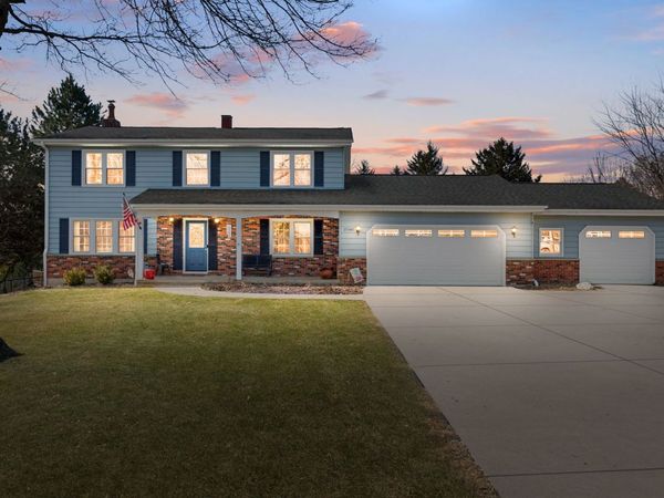 27942 N Lakeview Circle , McHenry, IL 60051